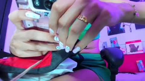 Snapshot of alahia__rodriguez chatting on March 8, 8:14 pm Alahia Rodriguez online show from March 8, 8:14 pm