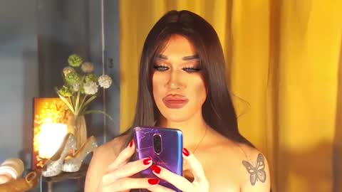Snapshot of aleinacroft chatting on February 14, 3:15 pm aleinacroft online show from February 14, 3:15 pm