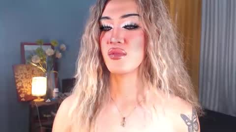 aleinacroft online show from November 14, 3:03 am