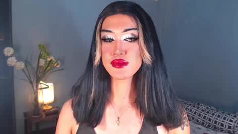 aleinacroft online show from December 1, 5:32 am