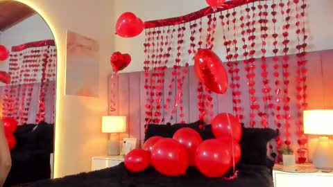 Snapshot of aleja_arango chatting on February 15, 7:17 pm Alejandra Arango online show from February 15, 7:17 pm