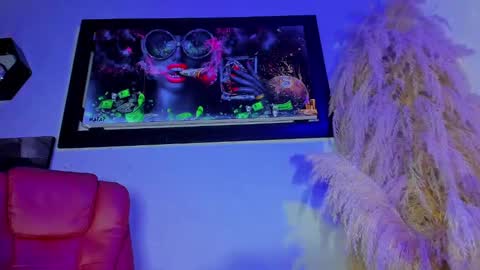 Snapshot of aleja_rogers996 chatting on September 13, 10:37 pm Alejandra online show from September 13, 10:37 pm