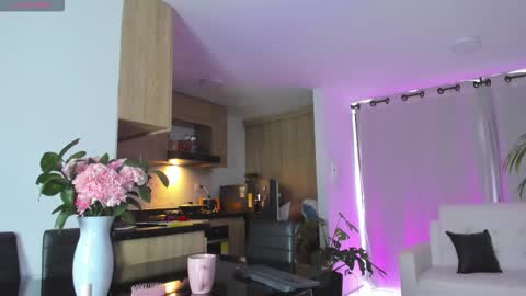 A L E J A N D R A online show from October 16, 7:35 pm