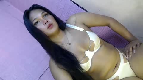 Kimmygirl online show from January 13, 5:55 pm