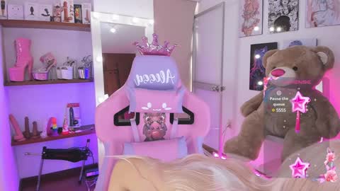 Snapshot of alessandra_thedoll chatting on January 7, 7:17 pm Alessa online show from January 7, 7:17 pm