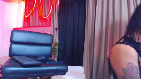 Snapshot of alexafoxxy01 chatting on March 7, 2:22 am alexafoxxy01 online show from March 7, 2:22 am