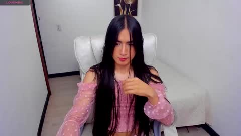 Snapshot of alexia_dussan chatting on September 19, 6:57 pm alexia_dussan online show from September 19, 6:57 pm