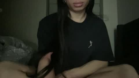 Snapshot of alextran665 chatting on February 15, 7:38 am Your Anime T Girl online show from February 15, 7:38 am