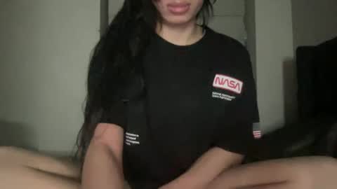 Snapshot of alextran665 chatting on March 4, 12:07 am Your Anime T Girl online show from March 4, 12:07 am