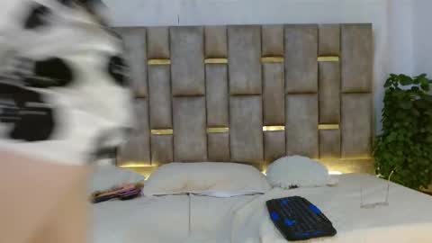Snapshot of alexxa_ortiz chatting on March 4, 12:29 am ALEXANDRA online show from March 4, 12:29 am