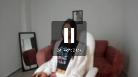 Snapshot of alice23jones chatting on January 4, 3:39 pm Alice online show from January 4, 3:39 pm