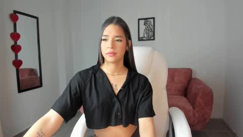 Snapshot of alice23jones chatting on March 8, 12:41 pm Alice online show from March 8, 12:41 pm