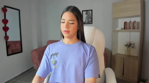 Snapshot of alice23jones chatting on March 12, 2:34 pm Alice online show from March 12, 2:34 pm
