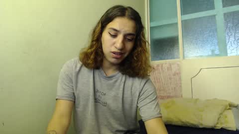 Snapshot of alice_magnus chatting on December 18, 5:31 pm alice online show from December 18, 5:31 pm