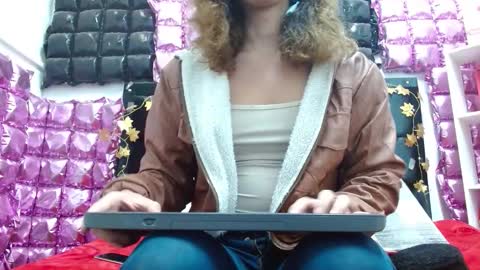 Snapshot of alice_magnus chatting on September 14, 12:09 pm alice online show from September 14, 12:09 pm