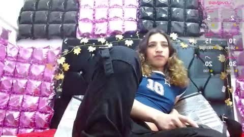 Snapshot of alice_magnus chatting on September 21, 12:00 pm alice online show from September 21, 12:00 pm