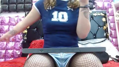 Snapshot of alice_magnus chatting on October 5, 3:01 pm alice online show from October 5, 3:01 pm