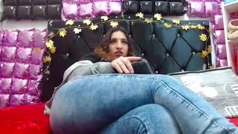 alice online show from October 10, 3:57 pm