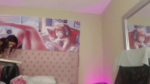 Snapshot of alice_sofia chatting on February 14, 1:40 pm Sofia online show from February 14, 1:40 pm
