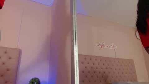 Sofia online show from November 11, 10:00 pm