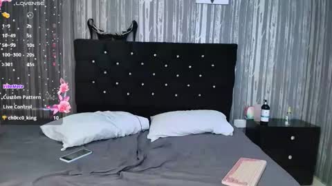 alicee_moonn online show from November 25, 9:06 pm