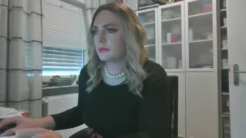 Alice online show from October 29, 11:19 am