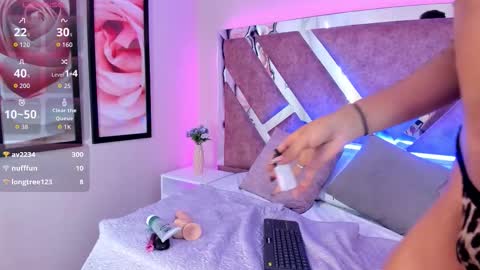 Ali Diaz online show from October 18, 7:50 pm