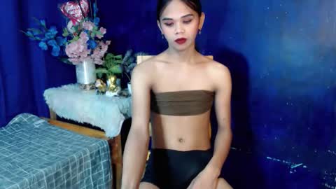 aliexagrey online show from September 18, 5:02 am