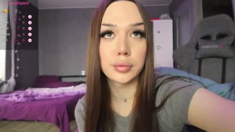 Snapshot of alina_39 chatting on January 21, 12:35 pm alina_39 online show from January 21, 12:35 pm