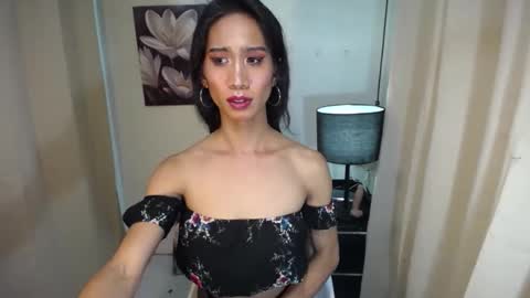 Snapshot of allday_mistress chatting on January 8, 8:38 am trina online show from January 8, 8:38 am