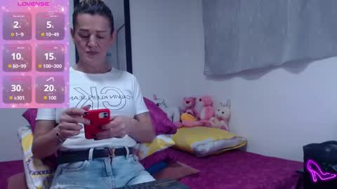 Allysonstonnes online show from November 2, 12:08 am