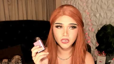 alodialuxts online show from October 4, 6:41 pm