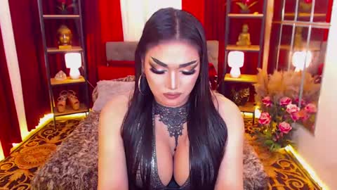 Snapshot of alurajhenson chatting on January 12, 10:34 am Alura Jhenson online show from January 12, 10:34 am