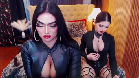 Snapshot of alurajhenson chatting on March 11, 6:19 pm Alura Jhenson online show from March 11, 6:19 pm