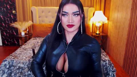 Snapshot of alurajhenson chatting on September 14, 10:36 pm Alura Jhenson online show from September 14, 10:36 pm