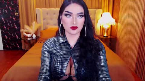 Snapshot of alurajhenson chatting on September 19, 3:45 am Alura Jhenson online show from September 19, 3:45 am
