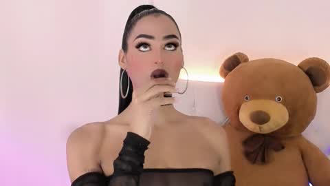 amal_baddel_ online show from January 13, 8:33 am