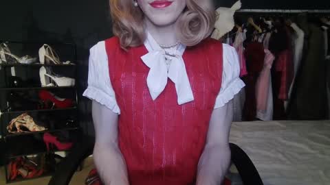 Snapshot of amaliecd chatting on February 2, 7:14 pm Amalie online show from February 2, 7:14 pm