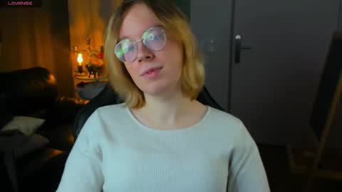 Hi im Amanda online show from November 30, 2:52 pm