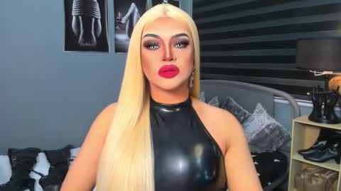 Snapshot of amazingfatcock_ts chatting on December 11, 10:41 am MISS JAZMINE QUEEN OF HELLFIRE online show from December 11, 10:41 am