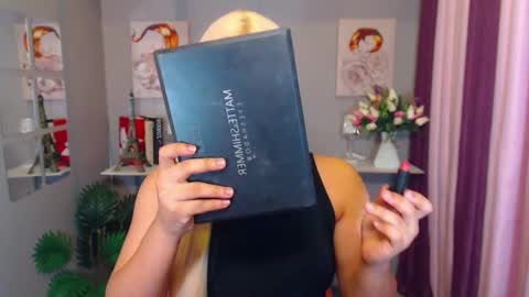Snapshot of amazingfatcock_ts chatting on January 10, 12:26 pm MISS JAZMINE QUEEN OF HELLFIRE online show from January 10, 12:26 pm
