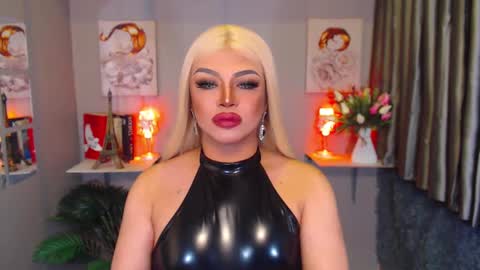 Snapshot of amazingfatcock_ts chatting on January 11, 5:51 pm MISS JAZMINE QUEEN OF HELLFIRE online show from January 11, 5:51 pm