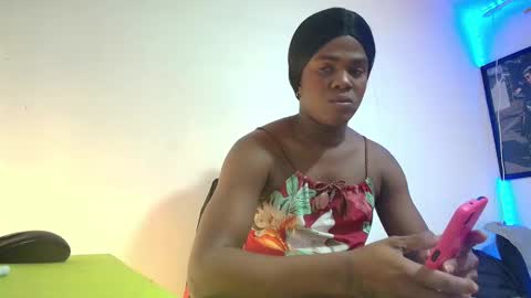 Snapshot of ambargil__ chatting on January 7, 10:38 am ambargil__ online show from January 7, 10:38 am