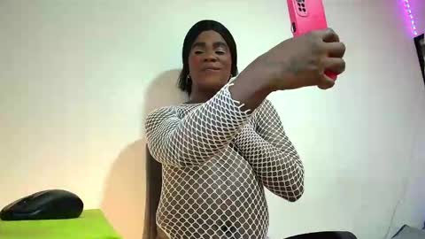 Snapshot of ambargil__ chatting on January 17, 6:25 pm ambargil__ online show from January 17, 6:25 pm