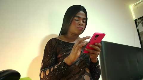 Snapshot of ambargil__ chatting on January 18, 7:10 pm ambargil__ online show from January 18, 7:10 pm
