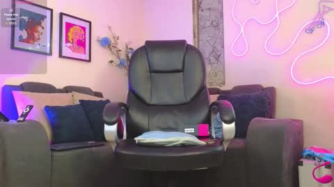 Snapshot of amber_lopezz chatting on October 6, 2:55 am Amber Prokosch online show from October 6, 2:55 am