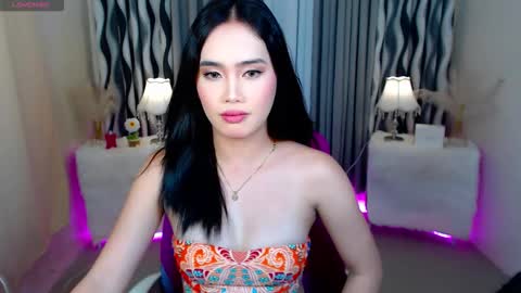 Snapshot of amberpleasure chatting on October 8, 3:19 am - DONT FORGET TO FOLLOW AND GIVE ME THUMBS UP online show from October 8, 3:19 am