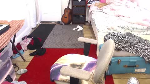 Snapshot of amyattack chatting on February 12, 9:11 pm Trashely Gimpson online show from February 12, 9:11 pm