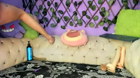Snapshot of amydelahoz chatting on October 6, 5:18 am Amy Kamila online show from October 6, 5:18 am