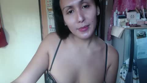 Snapshot of amysweetbabe chatting on October 10, 8:37 am amysweetbabe online show from October 10, 8:37 am
